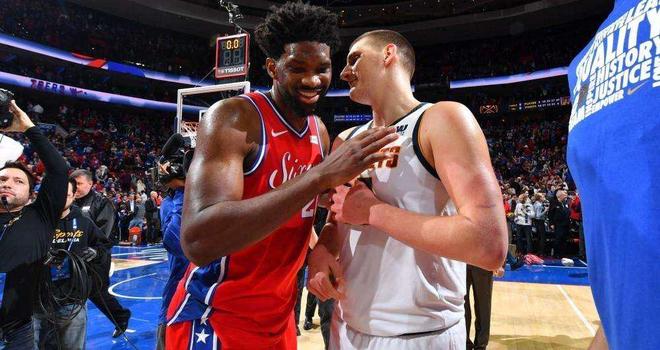 现了一个选 现了一个选