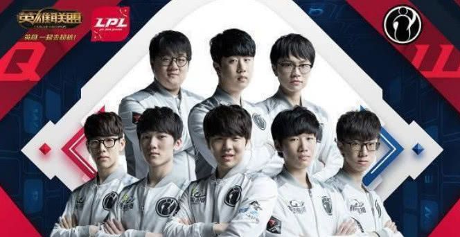 再到更衣室 再到更衣室